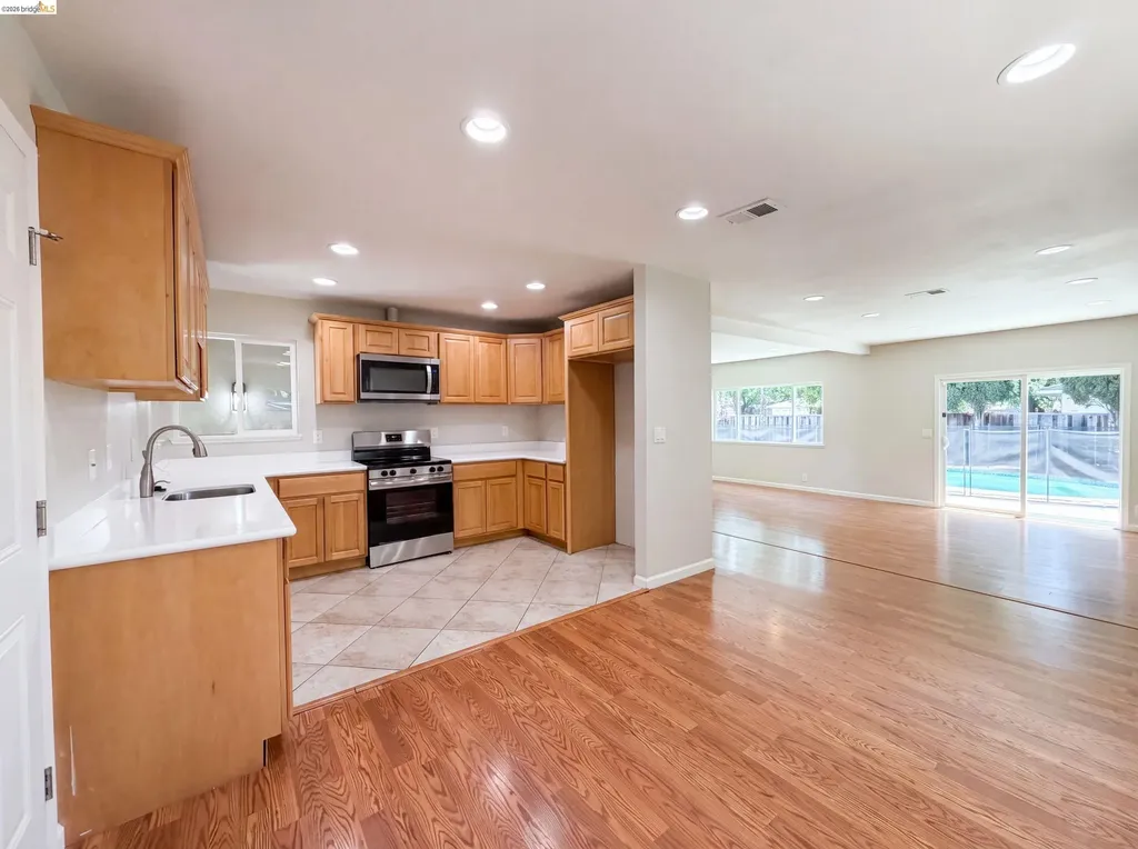 1496 Soccer Court Concord CA 94518