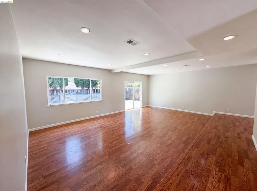 1496 Soccer Court Concord CA 94518