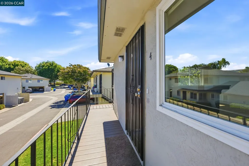 34732 Skylark Drive Union City CA 94587