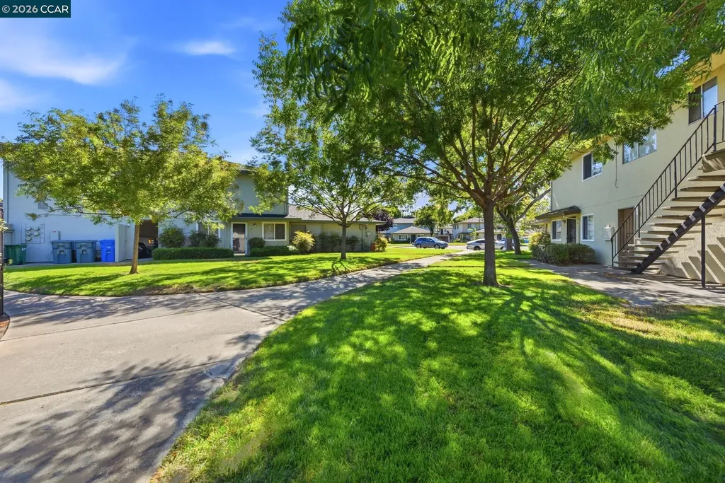 34732 Skylark Drive Union City CA 94587