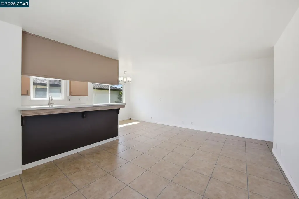 34732 Skylark Drive Union City CA 94587