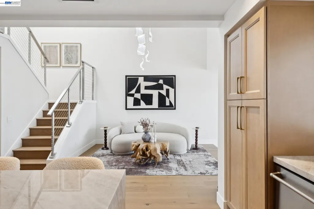 443 Cola Ballena Alameda CA 94501
