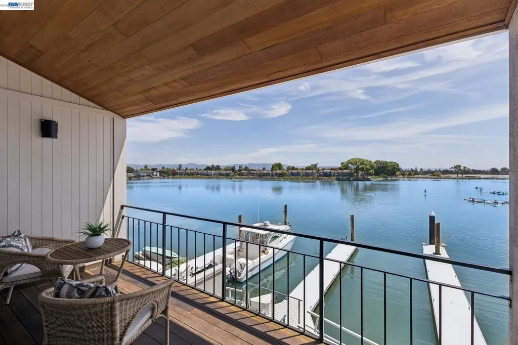 443 Cola Ballena Alameda CA 94501