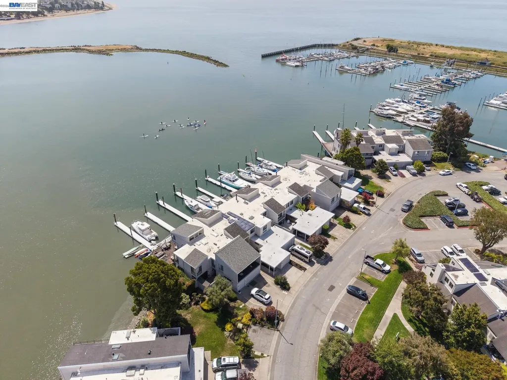 443 Cola Ballena Alameda CA 94501