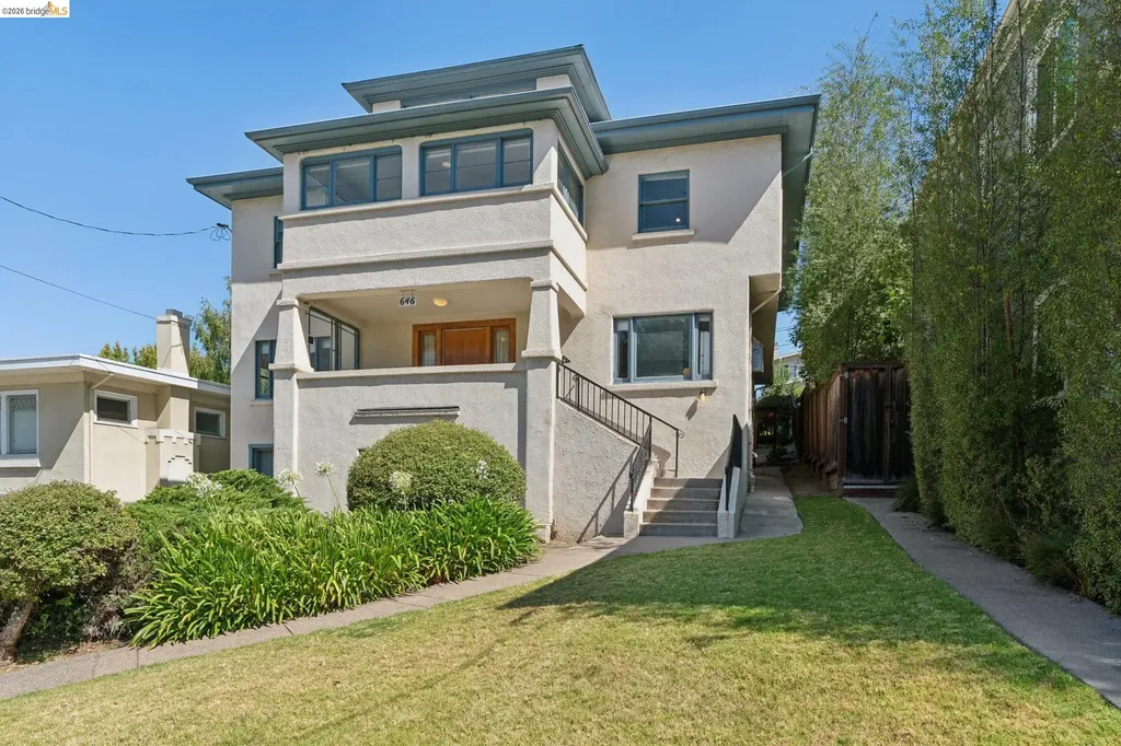 646 Walavista Avenue Oakland CA 94610