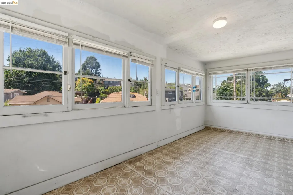 646 Walavista Avenue Oakland CA 94610