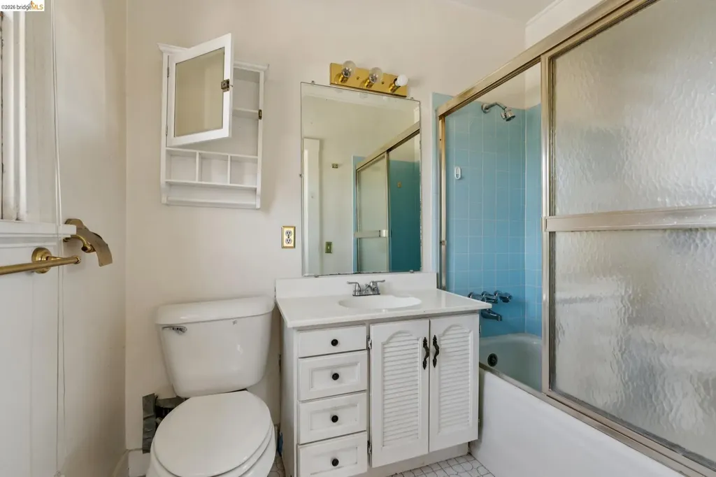 646 Walavista Avenue Oakland CA 94610
