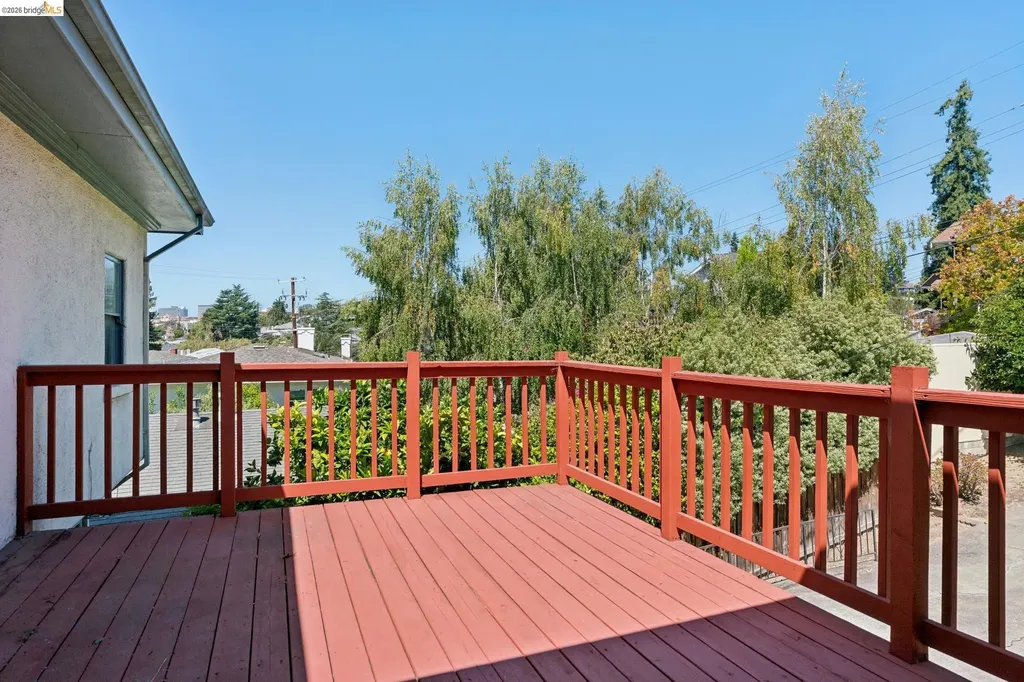 646 Walavista Avenue Oakland CA 94610