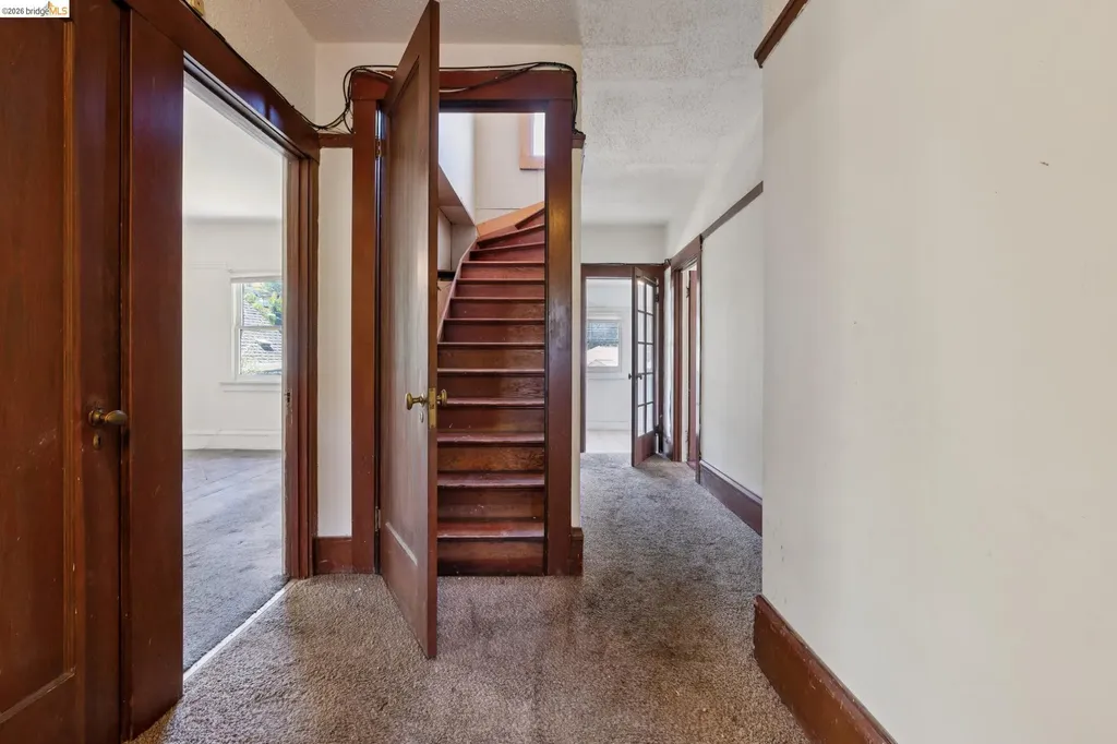 646 Walavista Avenue Oakland CA 94610