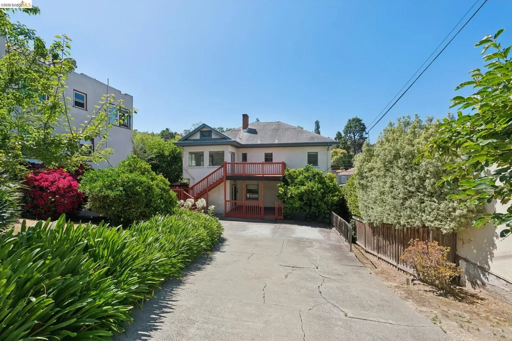 646 Walavista Avenue Oakland CA 94610