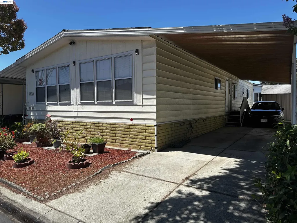 29247 Whalebone Way Hayward CA 94544