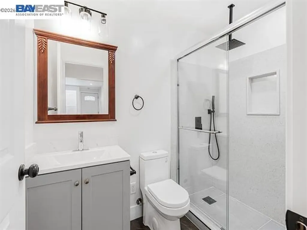 3035 Logan Street Oakland CA 94601