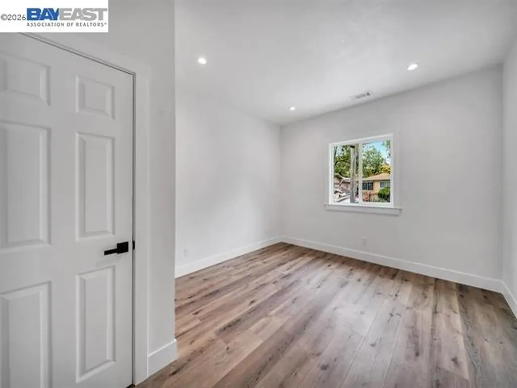 3035 Logan Street Oakland CA 94601