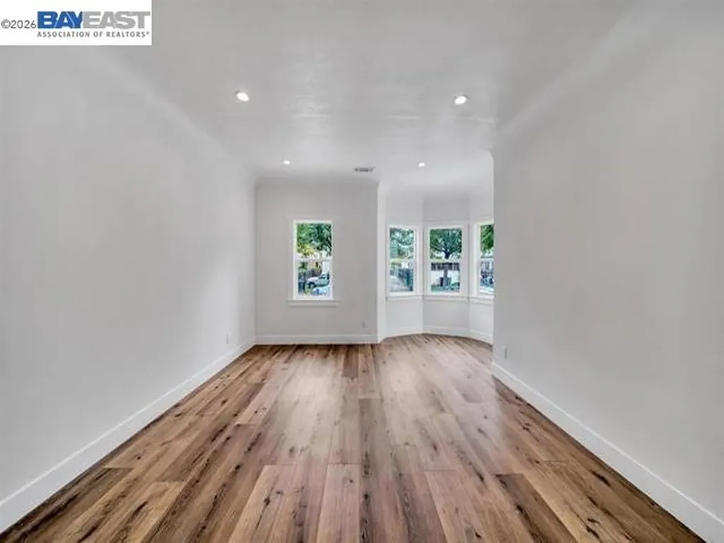 3035 Logan Street Oakland CA 94601