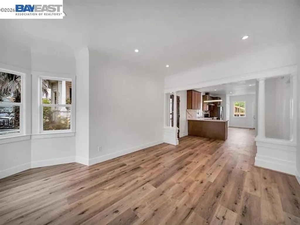 3035 Logan Street Oakland CA 94601
