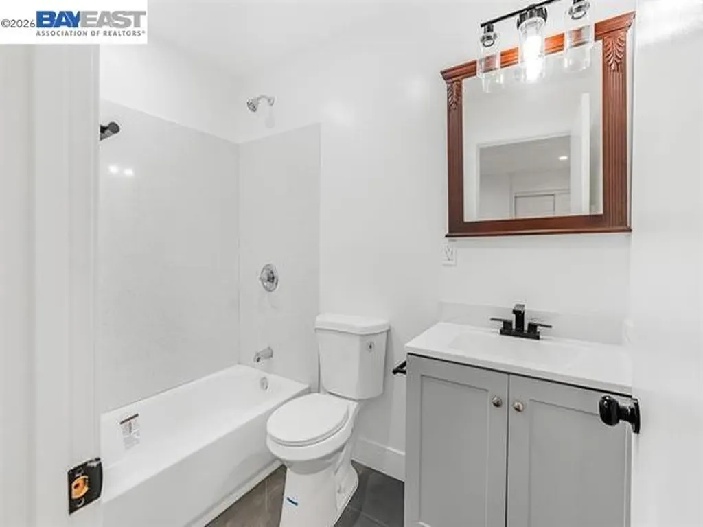 3035 Logan Street Oakland CA 94601
