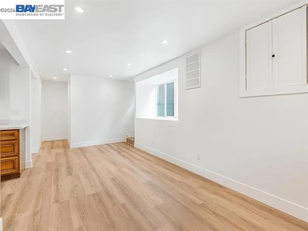 3035 Logan Street Oakland CA 94601