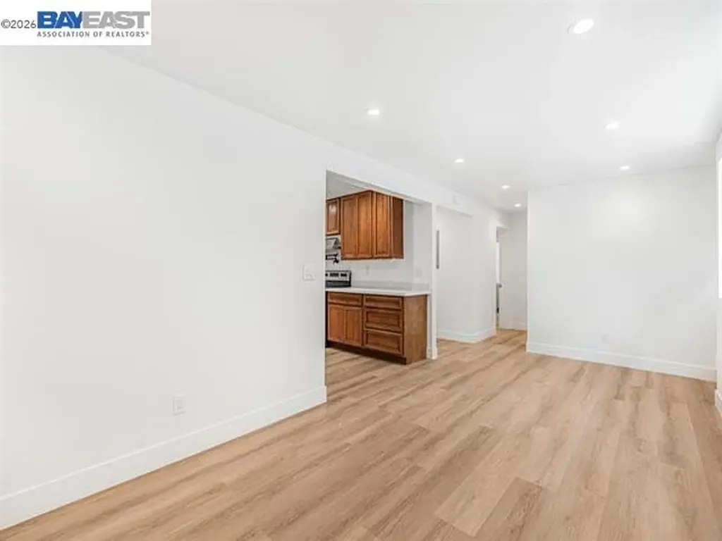 3035 Logan Street Oakland CA 94601