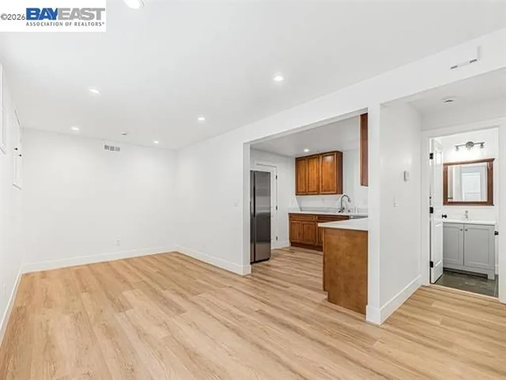 3035 Logan Street Oakland CA 94601