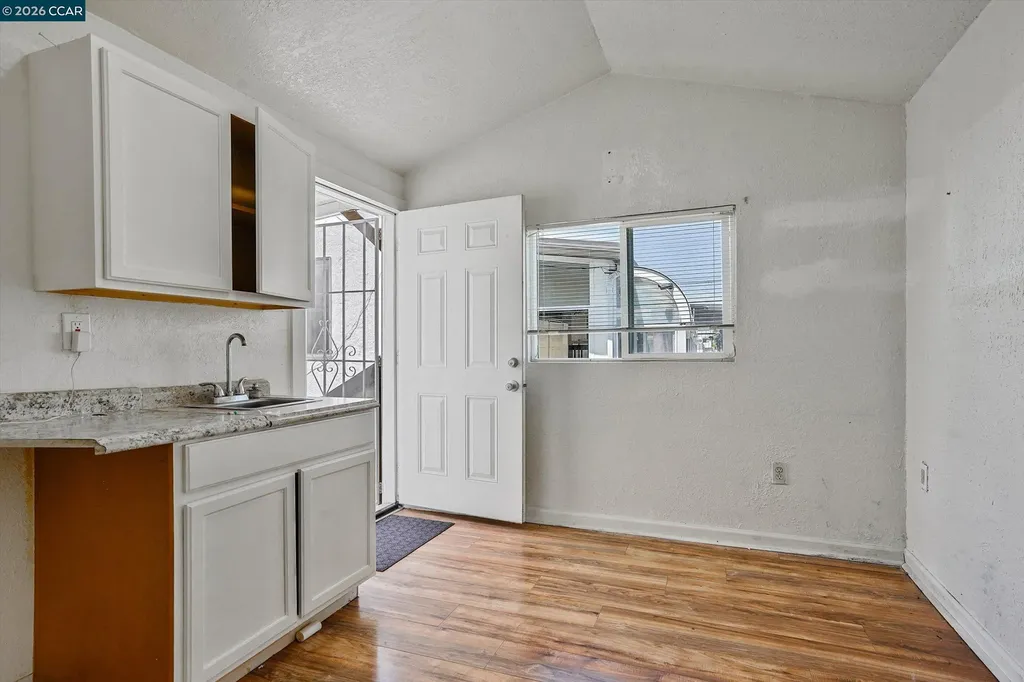 560 25th Street Richmond CA 94804
