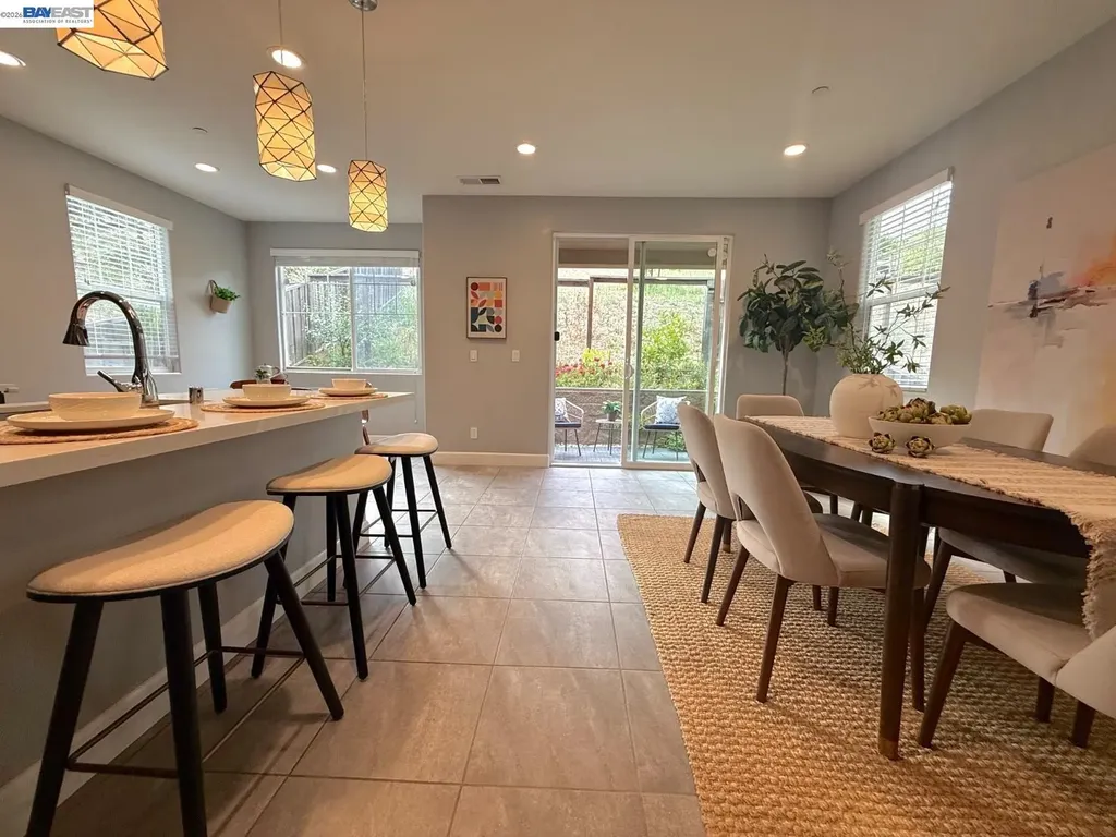 408 Colina Way El Sobrante CA 94803