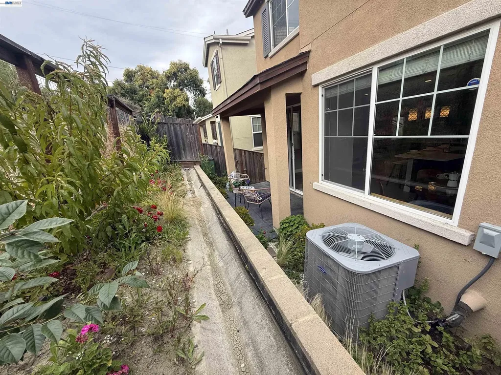 408 Colina Way El Sobrante CA 94803