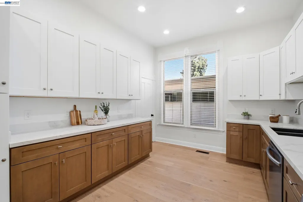 1325 B Street Hayward CA 94541