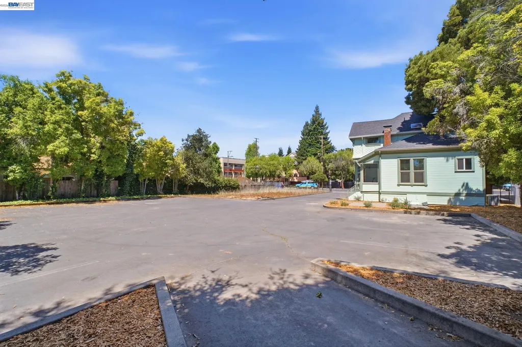 1325 B Street Hayward CA 94541