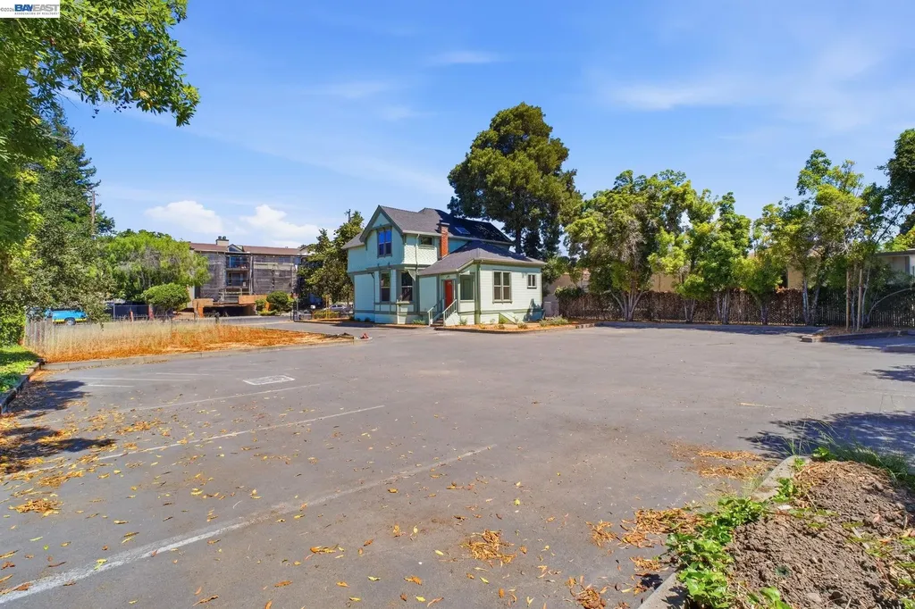 1325 B Street Hayward CA 94541