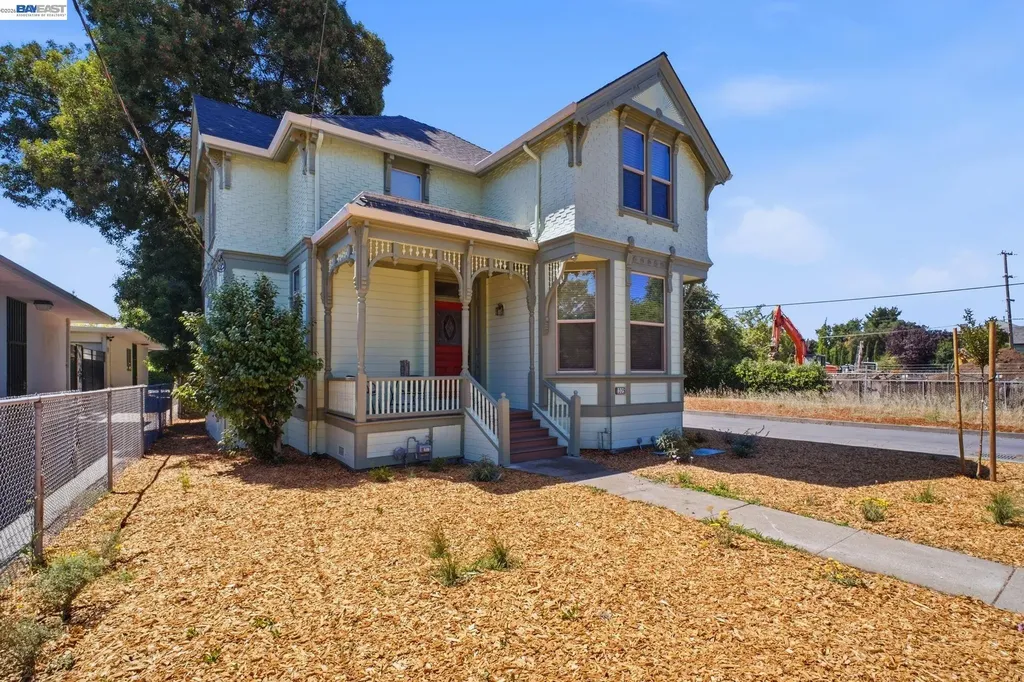 1325 B Street Hayward CA 94541