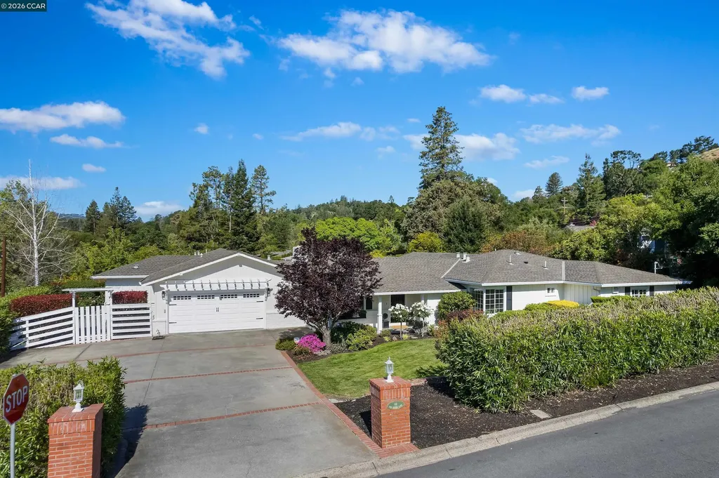 Orinda CA, 66 Van Ripper Lane