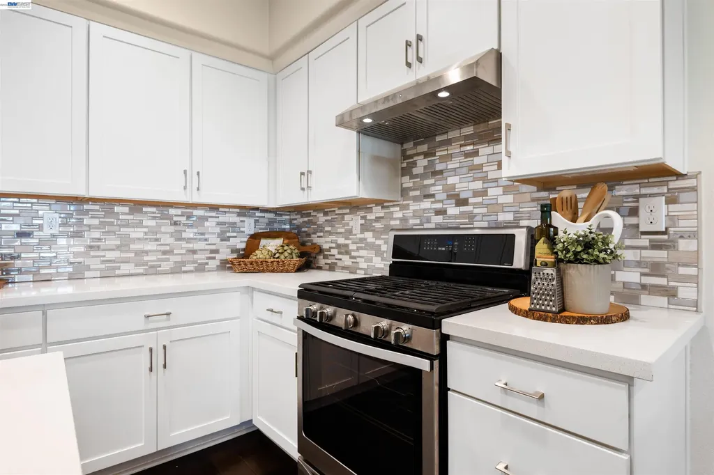 8558 Seawind Way Newark CA 94560