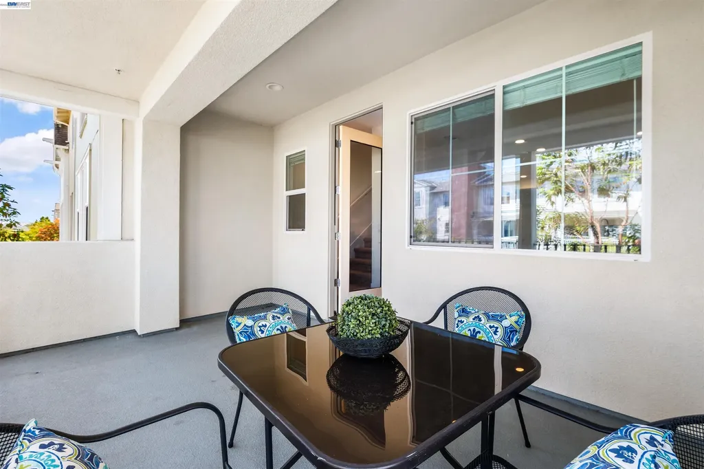 8558 Seawind Way Newark CA 94560