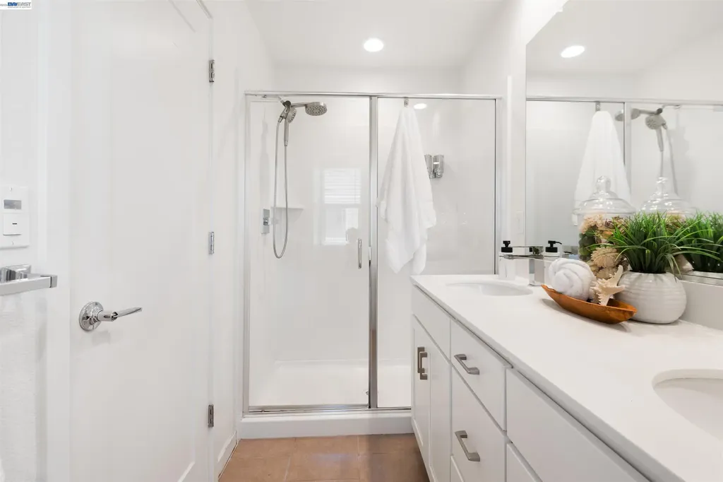8558 Seawind Way Newark CA 94560