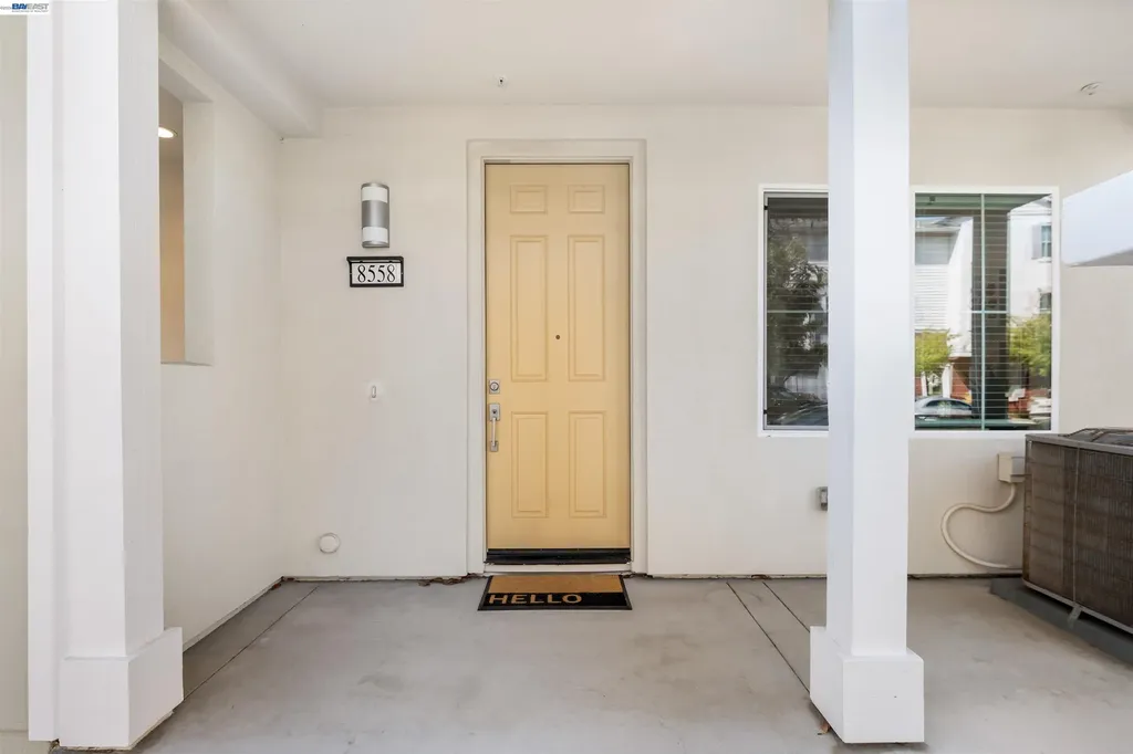 8558 Seawind Way Newark CA 94560