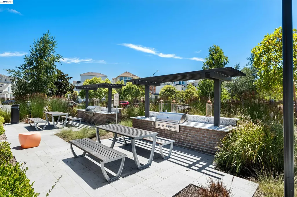 8558 Seawind Way Newark CA 94560