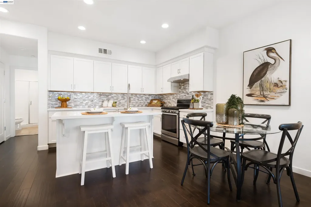 8558 Seawind Way Newark CA 94560