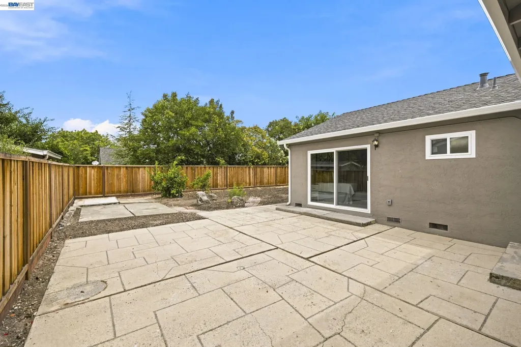 801 Lippert Avenue Fremont CA 94539
