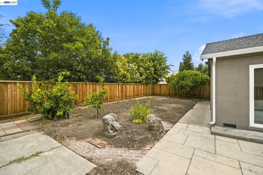 801 Lippert Avenue Fremont CA 94539