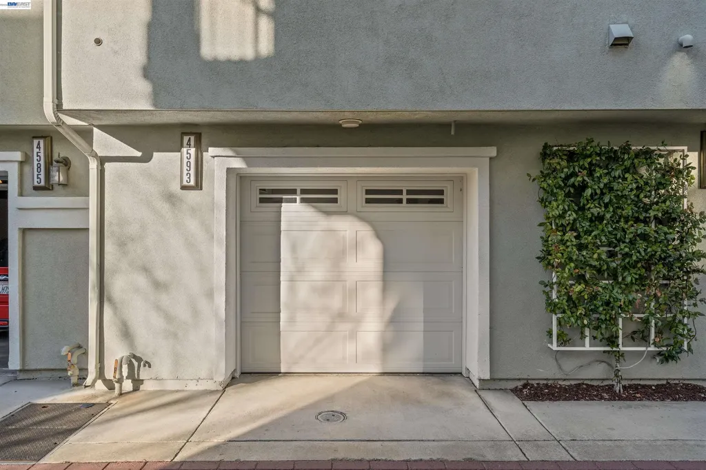 4593 Brannigan Street Dublin CA 94568