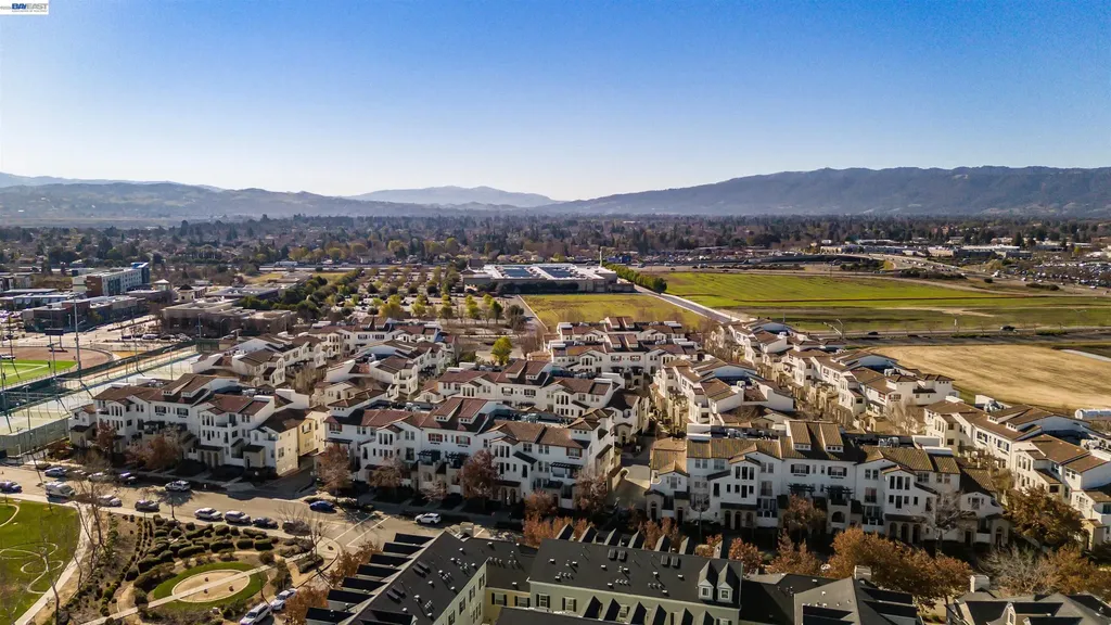 4593 Brannigan Street Dublin CA 94568