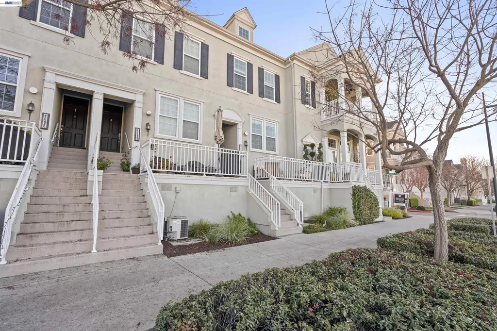 4593 Brannigan Street Dublin CA 94568