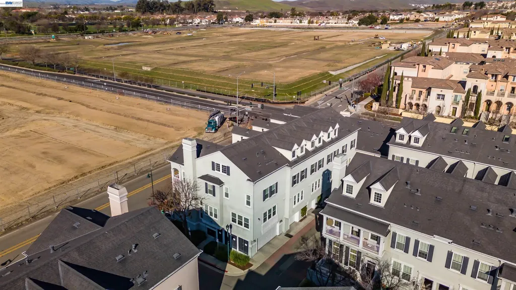 4593 Brannigan Street Dublin CA 94568