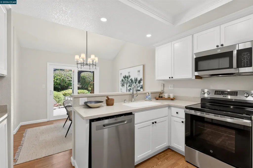 2201 Dry Creek Court Martinez CA 94553