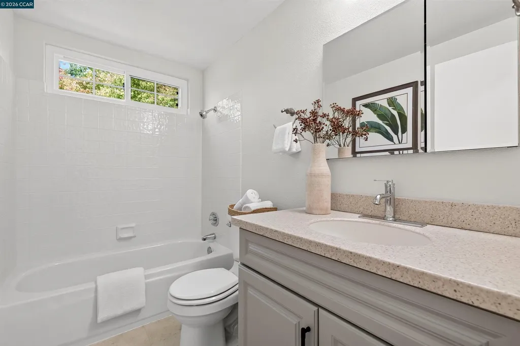 2201 Dry Creek Court Martinez CA 94553