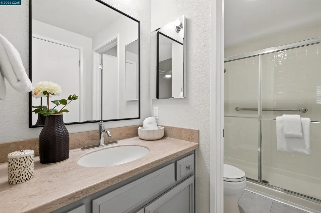 2201 Dry Creek Court Martinez CA 94553