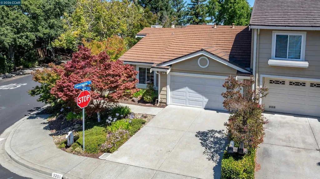 2201 Dry Creek Court Martinez CA 94553