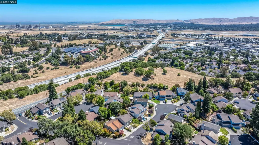 2201 Dry Creek Court Martinez CA 94553