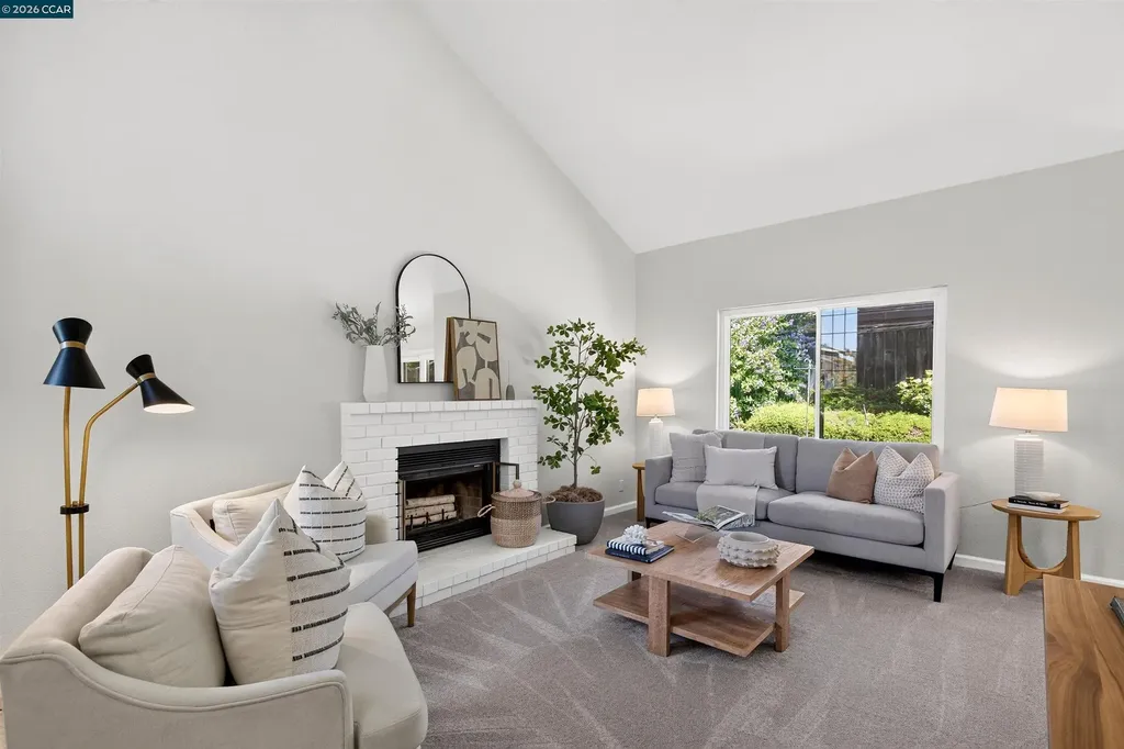 2201 Dry Creek Court Martinez CA 94553