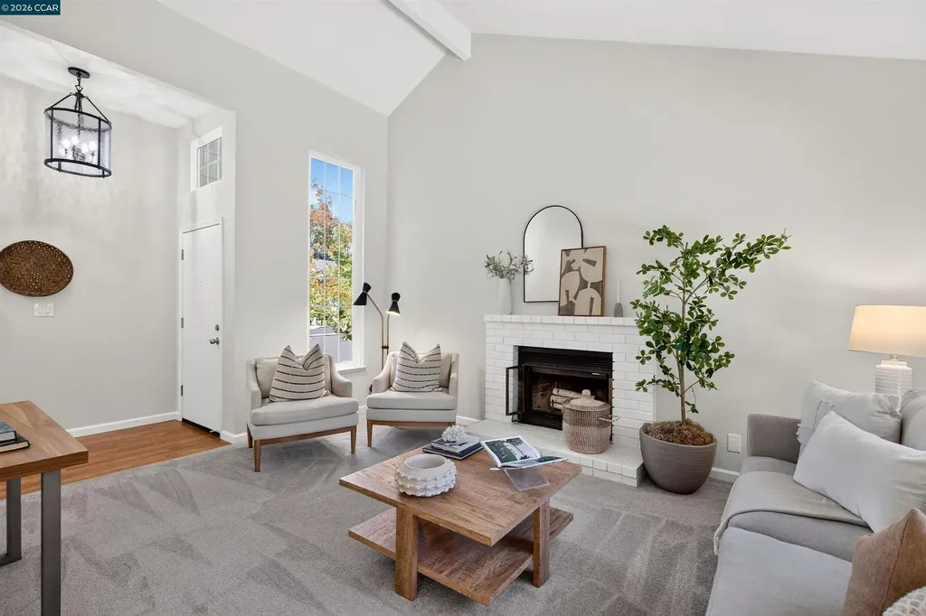 2201 Dry Creek Court Martinez CA 94553